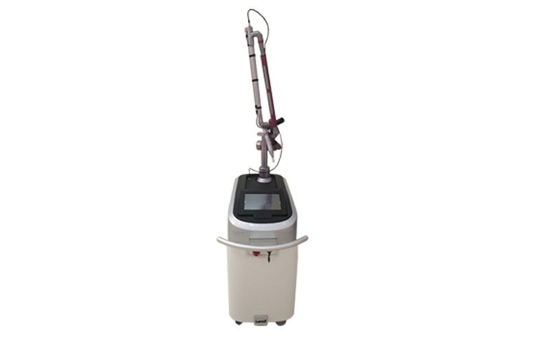 Q-Switched Laser Q3