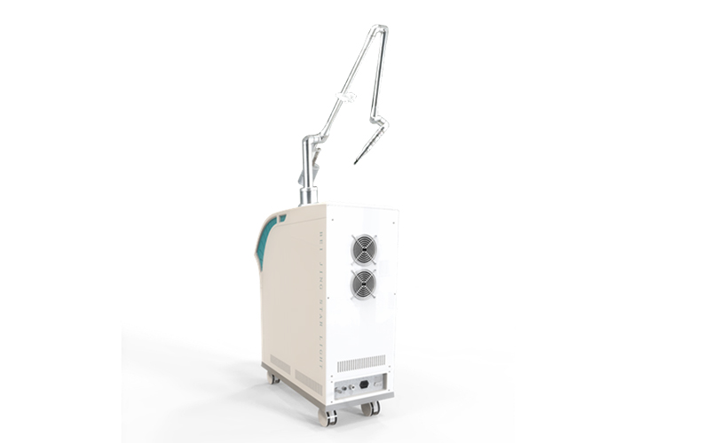 Q-Switched Laser Q4