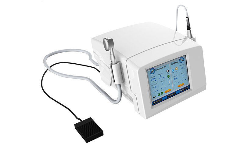 Fractional RF Microneedle